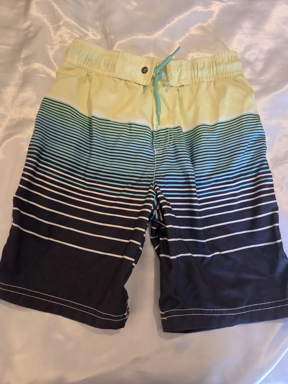 OshKosh B’gosh Boys Size 7 Swim Trunks Yellow Colorblock Board Shorts